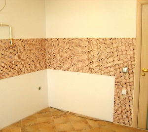 Чем отделать кухонные стены?